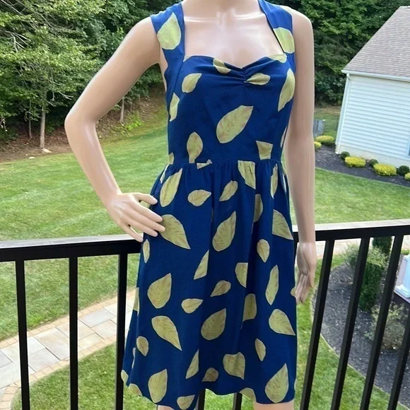 green emerald velvet dress Anthropologie Antoinette Seafoam Green Lace Ruffle Midi Dress – Mustang  Sally Two's Closet main image 0